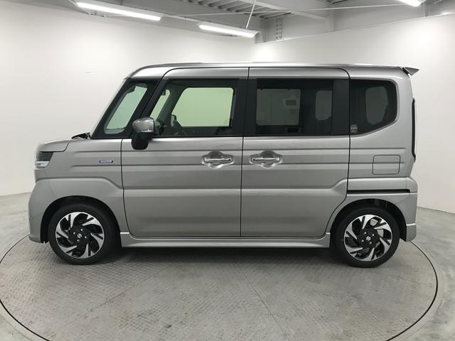 スペーシアカスタム ハイブリッドＸＳ　軽自動車　届出済未使用車　衝突被害軽減ブレーキ　アダプティブクルーズコントロール　アイドリングストップシステム　アルミホイール　シートヒーター　両側電動スライドドア　スマートキー　フルフラットシート（11枚目）
