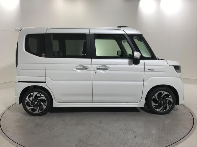 スペーシアカスタム ハイブリッドＸＳ　軽自動車　届出済未使用車　衝突被害軽減ブレーキ　アダプティブクルーズコントロール　アイドリングストップシステム　アルミホイール　両側電動スライドドア　ベンチシート　フルフラットシート　スマートキー（7枚目）