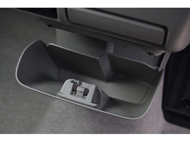 数ある中から【軽の森 富田林店】の車両をご覧頂きまして誠にありがとうございます!良質車のみを厳選して仕入れしておりますので品質には自信があります!安心して当店のお車をご検討下さいませ。