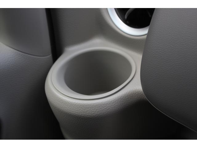 数ある中から【軽の森 富田林店】の車両をご覧頂きまして誠にありがとうございます!良質車のみを厳選して仕入れしておりますので品質には自信があります!安心して当店のお車をご検討下さいませ。