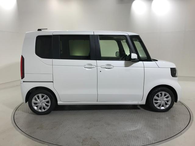 Ｎ－ＢＯＸ ベースグレード　軽自動車　届出済未使用車　衝突被害軽減ブレーキ　アダプティブドライビングビーム　アイドリングストップシステム　シートヒーター　バックカメラ　両側スライド片側電動ドア　スマートキー　パワーウィンドウ（7枚目）