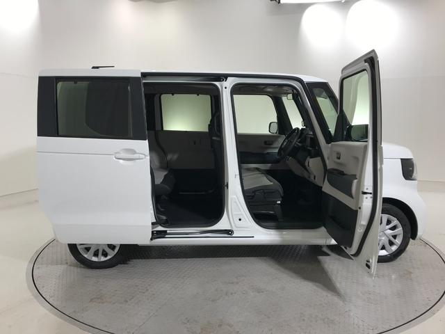 Ｎ－ＢＯＸ ベースグレード　軽自動車　届出済未使用車　衝突被害軽減ブレーキ　アダプティブドライビングビーム　アイドリングストップシステム　シートヒーター　バックカメラ　両側スライド片側電動ドア　スマートキー　パワーウィンドウ（8枚目）