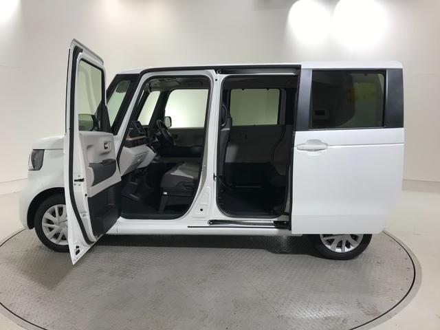 Ｎ－ＢＯＸ ベースグレード　軽自動車　届出済未使用車　衝突被害軽減ブレーキ　アダプティブドライビングビーム　アイドリングストップシステム　シートヒーター　バックカメラ　両側スライド片側電動ドア　スマートキー　パワーウィンドウ（12枚目）