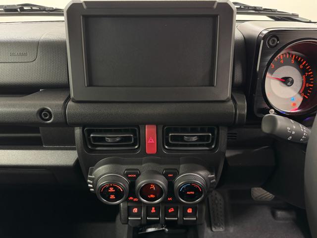 ジムニー ＸＣ　軽自動車　届出済未使用車　衝突被害軽減ブレーキ　アダプティブクルーズコントロール　アルミホイール　スマートキー　シートヒーター　アイドリングストップ　パワーステアリング　パワーウィンドウ　ＡＢＳ（47枚目）