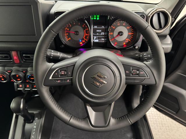 ジムニー ＸＣ　軽自動車　届出済未使用車　衝突被害軽減ブレーキ　アダプティブクルーズコントロール　アルミホイール　スマートキー　シートヒーター　アイドリングストップ　パワーステアリング　パワーウィンドウ　ＡＢＳ（50枚目）