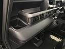 ベースグレード　軽自動車　届出済未使用車　衝突被害軽減ブレーキ　アイドリングストップ　ＡＢＳ　スマートキー　パワステ　パワーウィンドウ　エアコン　エアバッグ　片側電動スライドドア（55枚目）