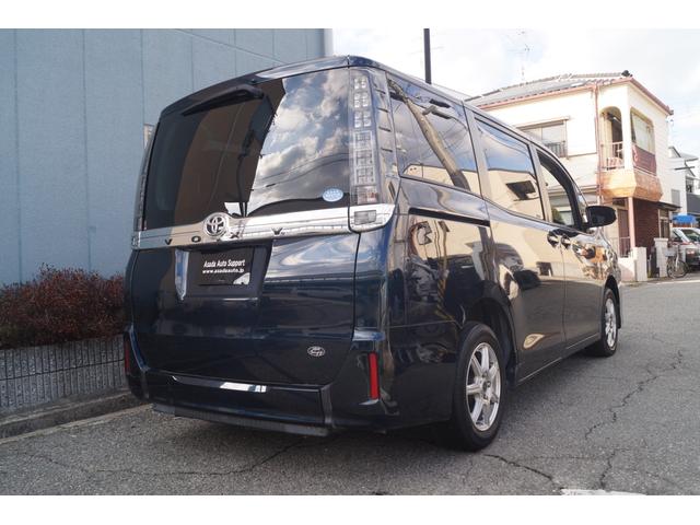 ヴォクシー ウエルキャブ　車いす仕様車　スロープタイプ　タイプ１　車いす２脚仕様（8枚目）