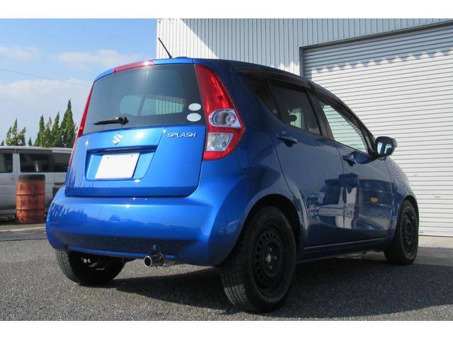 全車ご納車前には、近畿運輸局認証の自社整備工場にて国家整備士による法定点検・整備を行います。安心してお乗りいただけるお車をお届けしております。もちろんご購入後の整備や車検もお任せください！