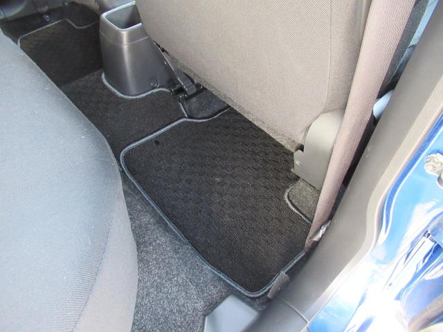 内外装、機関ともに良好でキレイなお車です。通勤、通学、お買い物などにいかがでしょうか？運転しやすいコンパクトカーはおすすめです。