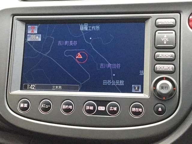 13G・スマートセレクション Honda HDDインターナビシステム Fパッケージ ディスチャージヘッドライト ETC ワンセグ オートライト リヤカメラ イモビライザー ABS(3枚目)