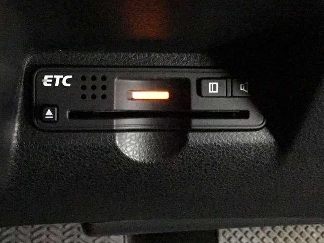 13G・スマートセレクション Honda HDDインターナビシステム Fパッケージ ディスチャージヘッドライト ETC ワンセグ オートライト リヤカメラ イモビライザー ABS(15枚目)