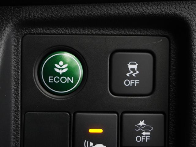 ヴェゼル ハイブリッドＸ・ホンダセンシング　平成３０年式　車検整備付　走行３１，０８５Ｋｍ　タイプ（ハイブリッドＸ）　ボディカラー（プレミアムクリスタルレッドＭ）純正Ｇａｔｈｅｒｓ７インチナビ（ＶＸＭ－１８４Ｃｉ）（32枚目）