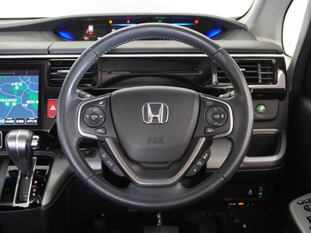 ステップワゴンスパーダ スパーダホンダセンシング　令和３年式　車検整備付　走行３５，５６３Ｋｍ　タイプ（スパーダホンダセンシング）　ボディカラー（プラチナホワイトパール）純正Ｇａｔｈｅｒｓ１０インチナビ（ＶＸＵ－２１７ＳＷｉ）（9枚目）