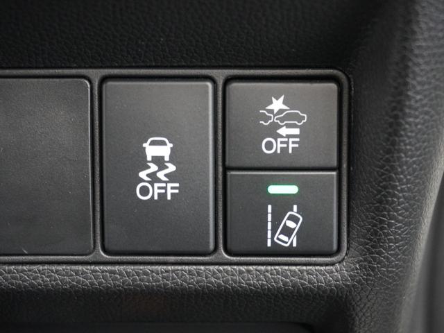 ステップワゴンスパーダ スパーダホンダセンシング　令和３年式　車検整備付　走行３５，５６３Ｋｍ　タイプ（スパーダホンダセンシング）　ボディカラー（プラチナホワイトパール）純正Ｇａｔｈｅｒｓ１０インチナビ（ＶＸＵ－２１７ＳＷｉ）（30枚目）