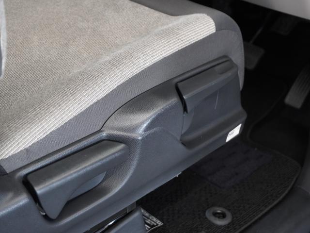 Ｎ－ＢＯＸ ベースグレード　令和７年式　車検令和１０年１月　走行５，１０５Ｋｍ　タイプ（ベースグレード）　ボディカラー（プラチナホワイトパール）純正Ｇａｔｈｅｒｓ９インチナビ（ＬＸＵ－２４２ＮＢｉ）（30枚目）