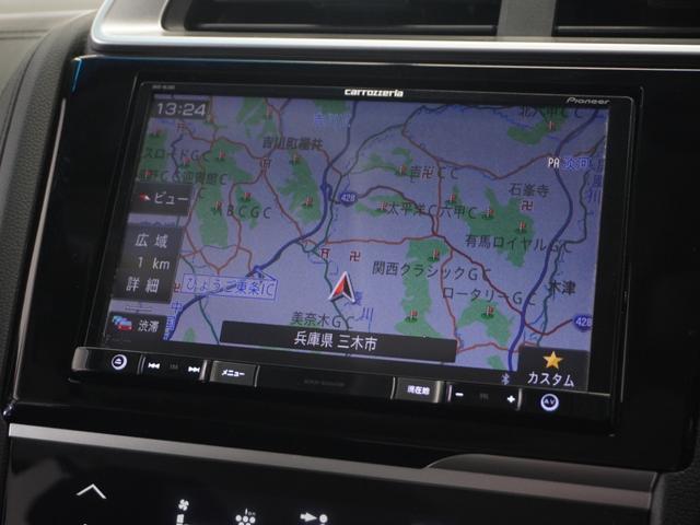 フィットハイブリッド F 平成29年式 車検整備付 走行82,127Km タイプ(ハイブリッドF) ボディカラー(ブリリアントスポーティーブルーM)社外品ナビ(2枚目)