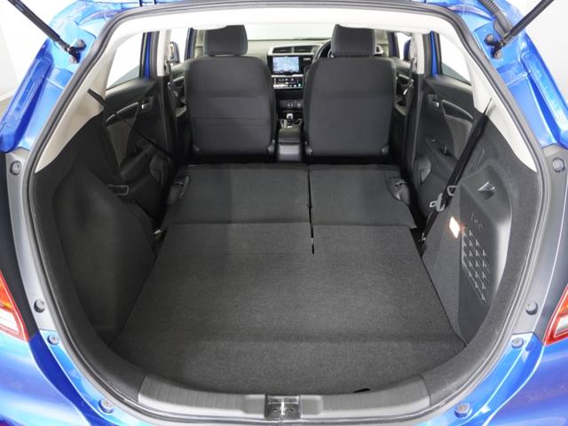 フィットハイブリッド F 平成29年式 車検整備付 走行82,127Km タイプ(ハイブリッドF) ボディカラー(ブリリアントスポーティーブルーM)社外品ナビ(21枚目)