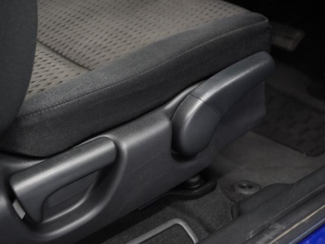 フィットハイブリッド F 平成29年式 車検整備付 走行82,127Km タイプ(ハイブリッドF) ボディカラー(ブリリアントスポーティーブルーM)社外品ナビ(23枚目)