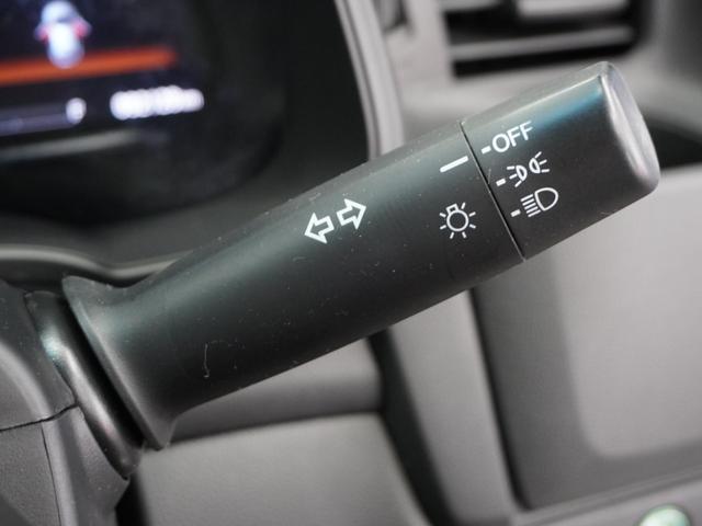 フィットハイブリッド F 平成29年式 車検整備付 走行82,127Km タイプ(ハイブリッドF) ボディカラー(ブリリアントスポーティーブルーM)社外品ナビ(31枚目)