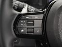 ◆ハンドルに【オーディオリモコンスイッチ】が装備されてます。視点をそらすことなく、ボリューム調整・オーディオソース切替・選曲が出来ます。安全運転しながら操作が可能になりました。