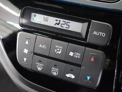 ◆オートエアコン装備◆お好みの温度を設定をするだけで、後は、自動で風量を調節してくれます！快適にドライブが楽しめます。 5