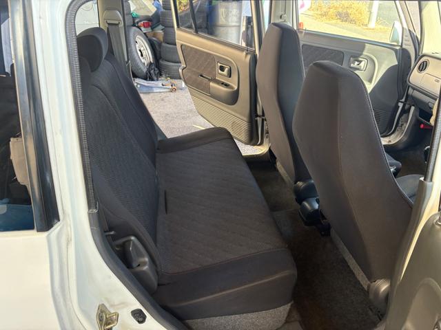 アルトラパン ＳＳ　ターボ　５速ミッションマニュアル　１５インチ外品アルミホイール　ローダウン　記録簿有　ローダウン　キーレス　ＨＩＤ　ＣＤ　　パワーステアリング　パワーウィンドウ（35枚目）