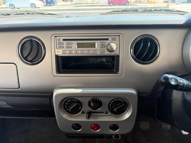 アルトラパン ＳＳ　ターボ　５速ミッションマニュアル　１５インチ外品アルミホイール　ローダウン　記録簿有　ローダウン　キーレス　ＨＩＤ　ＣＤ　　パワーステアリング　パワーウィンドウ（44枚目）