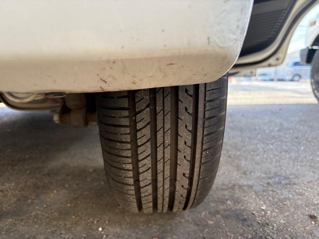 アルトラパン ＳＳ　ターボ　５速ミッションマニュアル　１５インチ外品アルミホイール　ローダウン　記録簿有　ローダウン　キーレス　ＨＩＤ　ＣＤ　　パワーステアリング　パワーウィンドウ（59枚目）