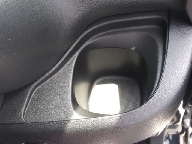 Z 社外 ナビ/両側電動スライドドア/シートヒーター 運転席/ヘッドランプ HID/Bluetooth接続/ETC/EBD付ABS/アイドリングストップ/バックモニター/フルセグTV/DVD バックカメラ(21枚目)