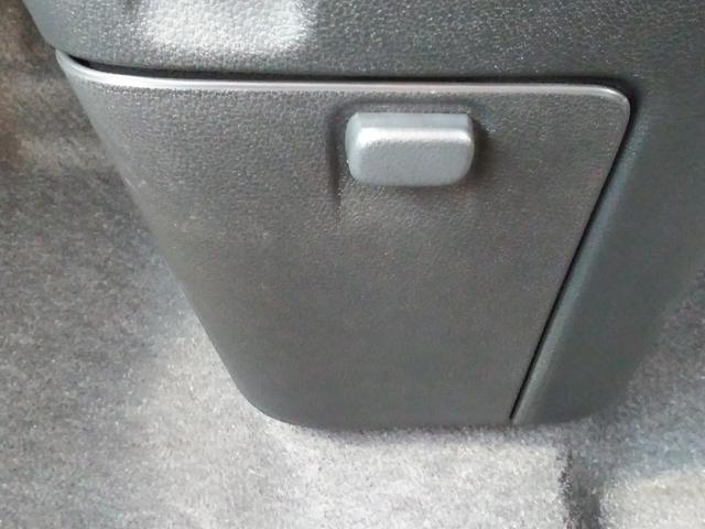 ストライプスGターボ スマートアシスト(トヨタ・ダイハツ)/両側電動スライドドア/シートヒーター 前席/車線逸脱防止支援システム/届出済未使用車/ヘッドランプ LED/EBD付ABS/横滑り防止装置 ターボ レーンアシスト(21枚目)