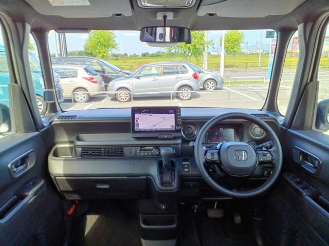 N-BOXカスタム ターボ 保証書/純正 9インチ SDナビ/フリップダウンモニター 純正 12.8インチ/両側電動スライドドア/シートヒーター 前席/車線逸脱防止支援システム/シート ハーフレザー バックカメラ 後席モニター(4枚目)