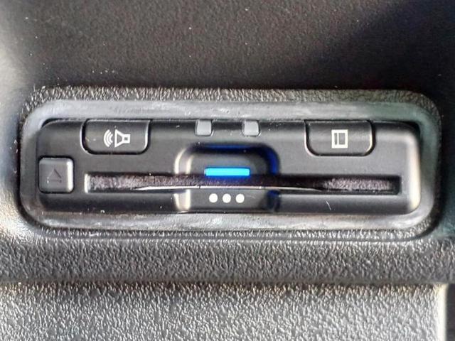 N-BOXカスタム ターボ 保証書/純正 9インチ SDナビ/フリップダウンモニター 純正 12.8インチ/両側電動スライドドア/シートヒーター 前席/車線逸脱防止支援システム/シート ハーフレザー バックカメラ 後席モニター(18枚目)