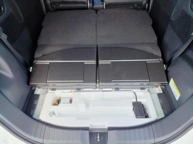 N-BOXカスタム ターボ 保証書/純正 9インチ SDナビ/フリップダウンモニター 純正 12.8インチ/両側電動スライドドア/シートヒーター 前席/車線逸脱防止支援システム/シート ハーフレザー バックカメラ 後席モニター(29枚目)