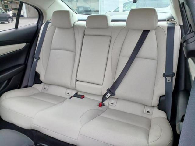 MAZDA3セダン XD Lパッケージ 新品タイヤ/BOSE/保証書/純正 SDナビ/衝突安全装置/シートヒーター/車線逸脱防止支援システム/シート 合皮/パーキングアシスト バックガイド/ドライブレコーダー 純正 衝突被害軽減システム(21枚目)