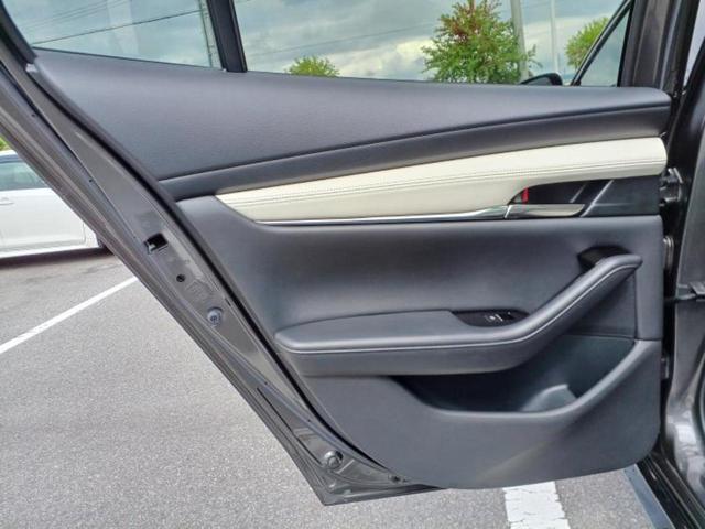 MAZDA3セダン XD Lパッケージ 新品タイヤ/BOSE/保証書/純正 SDナビ/衝突安全装置/シートヒーター/車線逸脱防止支援システム/シート 合皮/パーキングアシスト バックガイド/ドライブレコーダー 純正 衝突被害軽減システム(27枚目)