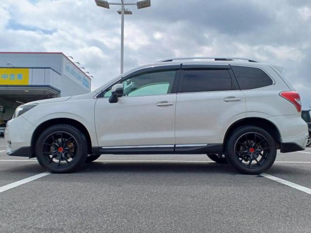 フォレスター 4WD2.0XTアイサイト サンルーフ/社外 SDナビ/アイサイト/シートヒーター 前席/車線逸脱防止支援システム/シート ハーフレザー/ヘッドランプ HID/Bluetooth接続/ETC/EBD付ABS/横滑り防止装置(2枚目)