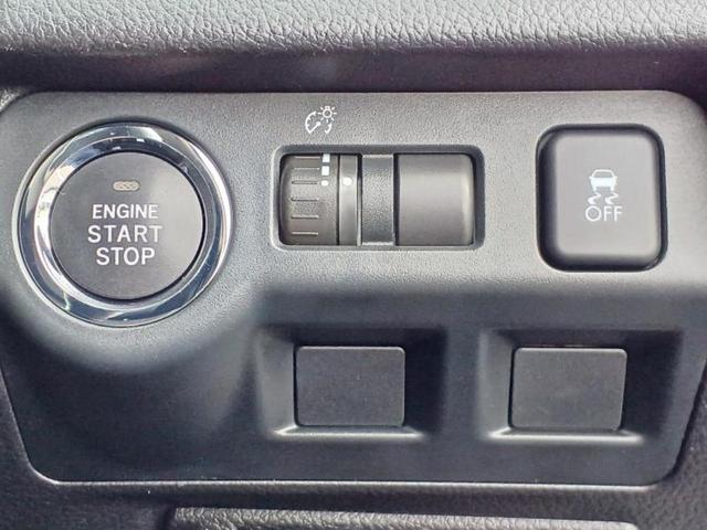 フォレスター 4WD2.0XTアイサイト サンルーフ/社外 SDナビ/アイサイト/シートヒーター 前席/車線逸脱防止支援システム/シート ハーフレザー/ヘッドランプ HID/Bluetooth接続/ETC/EBD付ABS/横滑り防止装置(17枚目)