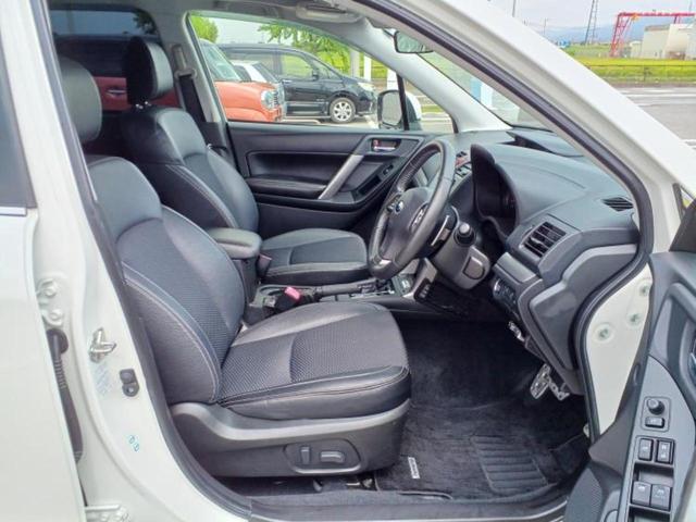 フォレスター 4WD2.0XTアイサイト サンルーフ/社外 SDナビ/アイサイト/シートヒーター 前席/車線逸脱防止支援システム/シート ハーフレザー/ヘッドランプ HID/Bluetooth接続/ETC/EBD付ABS/横滑り防止装置(19枚目)