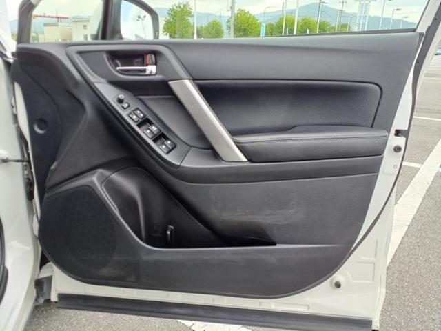 フォレスター 4WD2.0XTアイサイト サンルーフ/社外 SDナビ/アイサイト/シートヒーター 前席/車線逸脱防止支援システム/シート ハーフレザー/ヘッドランプ HID/Bluetooth接続/ETC/EBD付ABS/横滑り防止装置(25枚目)