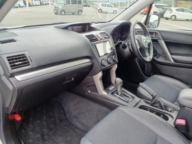 フォレスター 4WD2.0XTアイサイト サンルーフ/社外 SDナビ/アイサイト/シートヒーター 前席/車線逸脱防止支援システム/シート ハーフレザー/ヘッドランプ HID/Bluetooth接続/ETC/EBD付ABS/横滑り防止装置(31枚目)