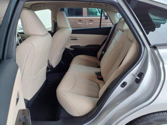 クラウンハイブリッド S Cパッケージ 純正エアロ/保証書/純正 8インチ SDナビ/衝突安全装置/シートヒーター/車線逸脱防止支援システム/シート フルレザー/ヘッドランプ LED/ETC/EBD付ABS/横滑り防止装置 革シート 記録簿(6枚目)