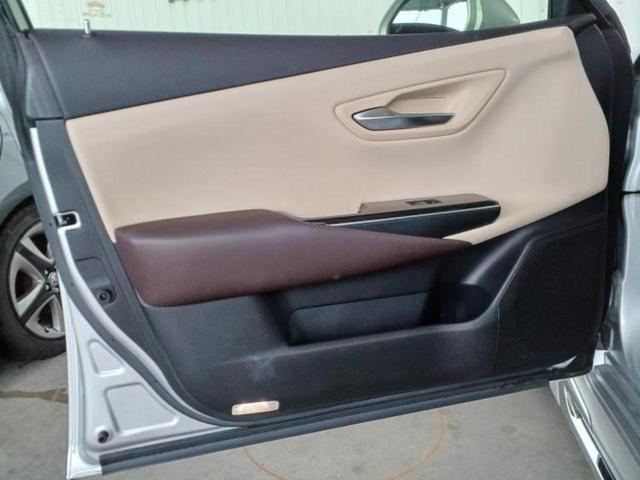 クラウンハイブリッド S Cパッケージ 純正エアロ/保証書/純正 8インチ SDナビ/衝突安全装置/シートヒーター/車線逸脱防止支援システム/シート フルレザー/ヘッドランプ LED/ETC/EBD付ABS/横滑り防止装置 革シート 記録簿(26枚目)