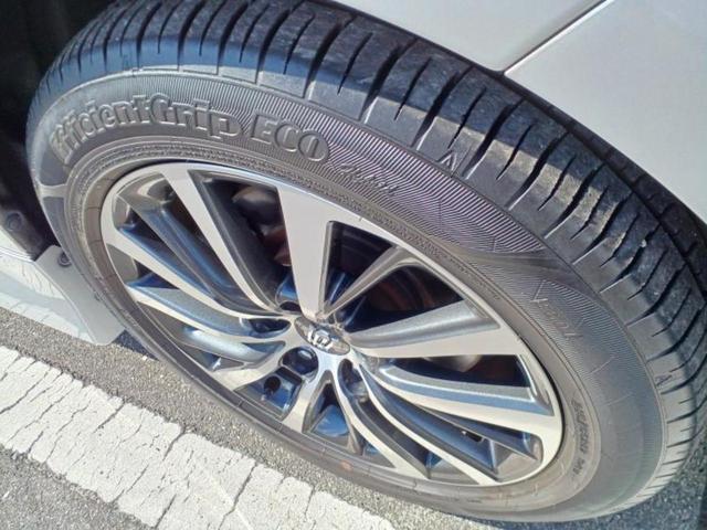 クラウンハイブリッド S Cパッケージ 純正エアロ/保証書/純正 8インチ SDナビ/衝突安全装置/シートヒーター/車線逸脱防止支援システム/シート フルレザー/ヘッドランプ LED/ETC/EBD付ABS/横滑り防止装置 革シート 記録簿(49枚目)