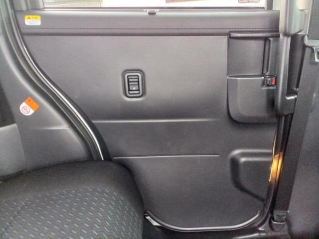 ルーミー カスタムＧ－Ｔ　保証書／純正　９インチ　ＳＤナビ／衝突安全装置／両側電動スライドドア／パノラミックビューモニター／車線逸脱防止支援システム／パーキングアシスト　バックガイド／ヘッドランプ　ＬＥＤ　衝突被害軽減システム（28枚目）