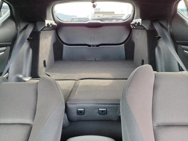 MAZDA3ファストバック 20Sプロアクティブツーリングセレクション エアロ/保証書/純正 SDナビ/衝突安全装置/シートヒーター/360°ビューモニター/車線逸脱防止支援システム/ヘッドランプ LED/Bluetooth接続/ETC/EBD付ABS/横滑り防止装置(24枚目)