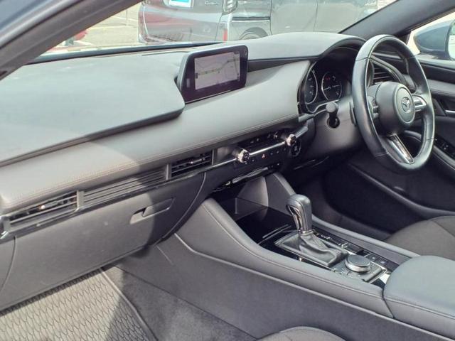 MAZDA3ファストバック 20Sプロアクティブツーリングセレクション エアロ/保証書/純正 SDナビ/衝突安全装置/シートヒーター/360°ビューモニター/車線逸脱防止支援システム/ヘッドランプ LED/Bluetooth接続/ETC/EBD付ABS/横滑り防止装置(31枚目)
