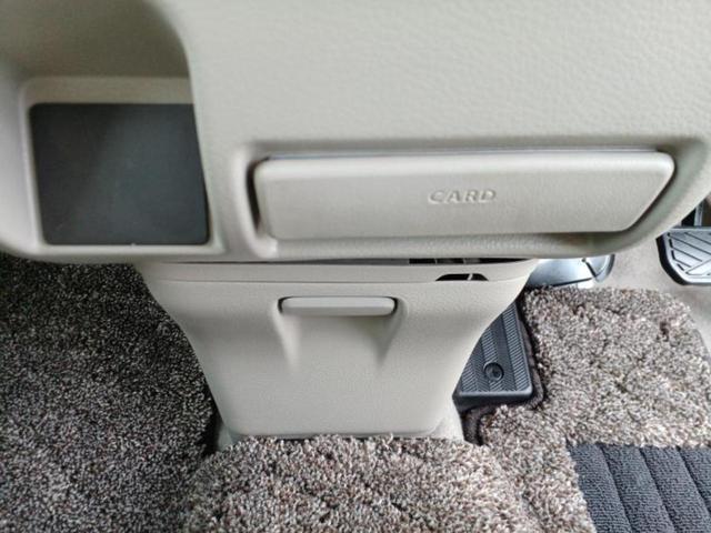 ＷＥＣＡＲＳの展示場では実際に見て、触ってお車をお選びいただけます！知識の豊富な営業スタッフが様々なカーライフをご提案いたします！