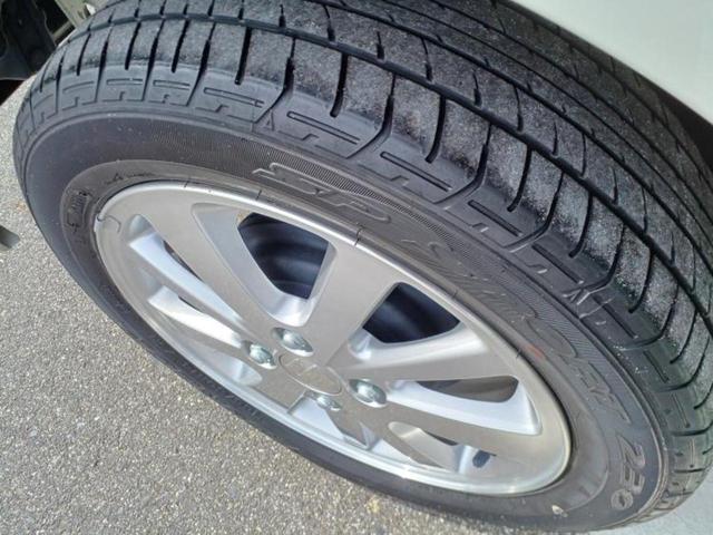 国産車から輸入車まで多様なお客様のニーズのお応えできるように、全国規模で豊富な在庫展開！車のことならＷＥＣＡＲＳへ！