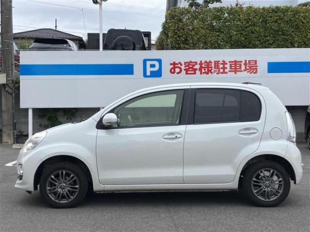 パッソ プラスハナＧパッケージ　新品タイヤ／社外　ＨＤＤナビ／ＥＴＣ／ＥＢＤ付ＡＢＳ／横滑り防止装置／アイドリングストップ／バックモニター／フルセグＴＶ／禁煙車／エアバッグ　運転席／エアバッグ　助手席　バックカメラ　盗難防止装置（2枚目）