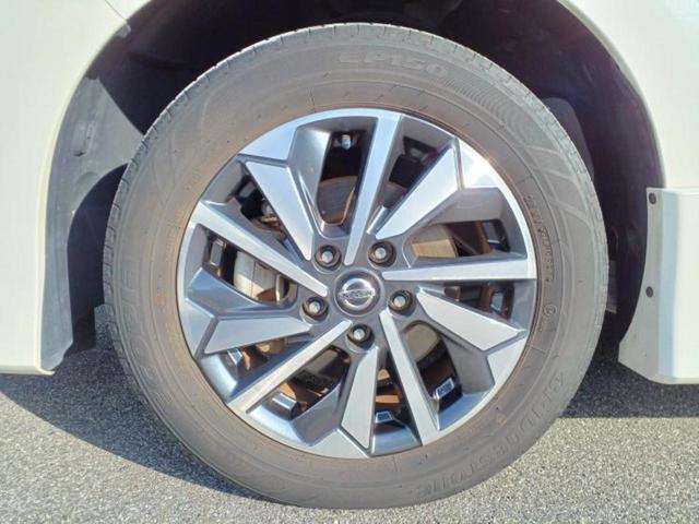 セレナ ハイウェイスターＶ　新品タイヤ／純正　９インチ　メモリーナビ／インテリジェントルームミラー／エマージェンシーブレーキ／両側電動スライドドア／アラウンドビューモニター／車線逸脱防止支援システム／プロパイロット　全周囲カメラ（48枚目）